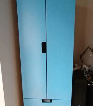 Ogłoszenie - Szafa dziecięca z szufladami Ikea Stuva biało-niebieska 191x - 499,00 zł