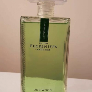 Ogłoszenie - Pecksniffs Oud wood vetiver Fine Fragrance Bath Soak 500ml - 79,00 zł