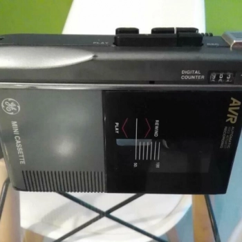 Ogłoszenie - Sprzedam Sprawny Walkman AVR Dla Kolekcjonera Okazja Polecam - 180,00 zł