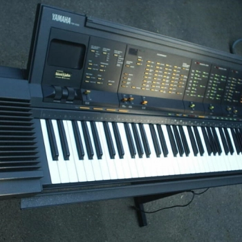 Ogłoszenie - Yamaha Portatone PSR-6300, 5 oktaw, klawiatura dynamiczna. - 900,00 zł