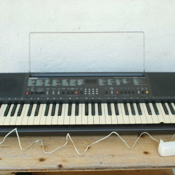 Ogłoszenie - Keyboard Yamaha PSR-200 z osprzętem - 400,00 zł