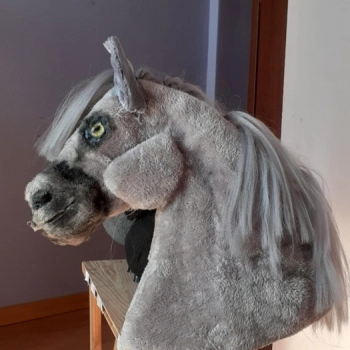 Ogłoszenie - Mam na sprzedaż - szary Hobby Horse - 500,00 zł