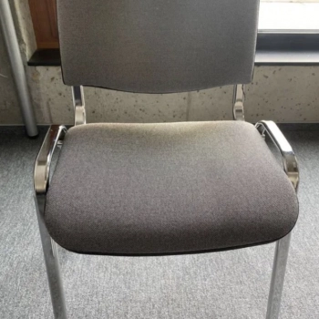 Ogłoszenie - Krzesła ISO CHROME Szare - 50,00 zł