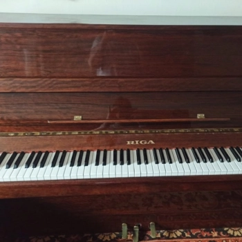 Ogłoszenie - Sprzedam pianino "Riga" - 700,00 zł