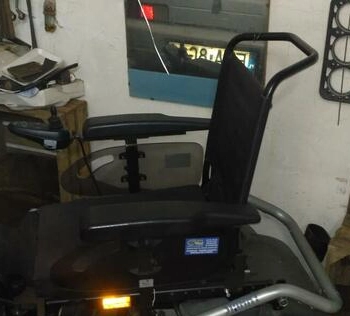 Ogłoszenie - Wózek elektryczny inwalidzki skuter Meyra Smart Srebrny - 2 190,00 zł