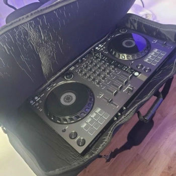 Ogłoszenie - Pioneer DDJ-FLX6 4-kanałowy kontroler DJ do Rekordbox i Serato DJ Pro w magazynie na sprzedaż - Pomorskie - 2 100,00 zł