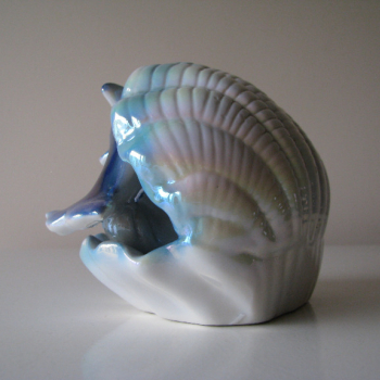 Ogłoszenie - Figurka – ozdoba ceramiczna – Delfiny w muszli - 27,00 zł