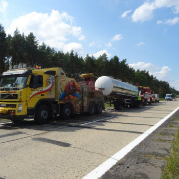 Ogłoszenie - Pomoc drogowa ciężarowe 24h Jelenia Góra tel. 600812813 - Dolnośląskie