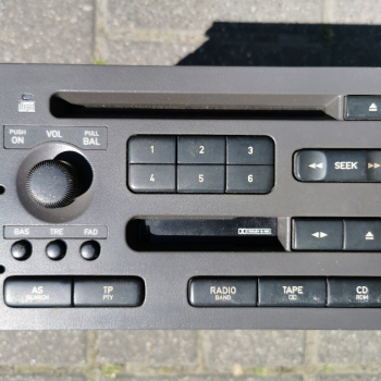 Ogłoszenie - Radio-kaseta-CD Saab 9-3 I OG (1998-2003) - 80,00 zł