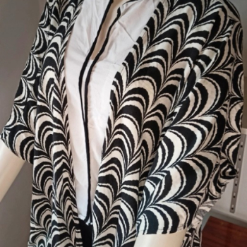 Ogłoszenie - Kimono z marki Papaya z nadrukiem monochromatycznym rozmiar XL - Mazowieckie - 35,00 zł