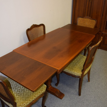 Ogłoszenie - stół rozkładany i 4 krzesła - Warmińsko-mazurskie - 1 680,00 zł