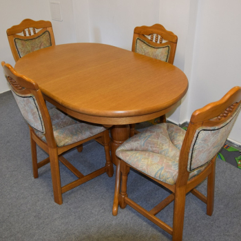 Ogłoszenie - stół dębowy rozkładany i 4 krzesła - komplet jak nowy - 2 450,00 zł