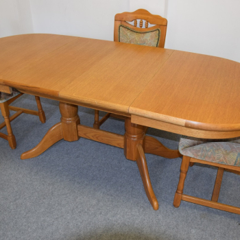 Ogłoszenie - stół dębowy rozkładany i 4 krzesła - komplet jak nowy - Warmińsko-mazurskie - 2 450,00 zł