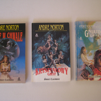 Ogłoszenie - Andre Norton Kryształowy Gryf, Gryf w chwale, Gniazdo Gryfa, Wydanie I - Małopolskie - 42,00 zł