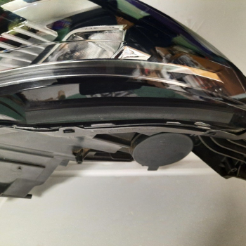 Ogłoszenie - Polecam -Lampa przednia prawa Peugeot 3008 i5008 II 2016-2021 - 485,00 zł