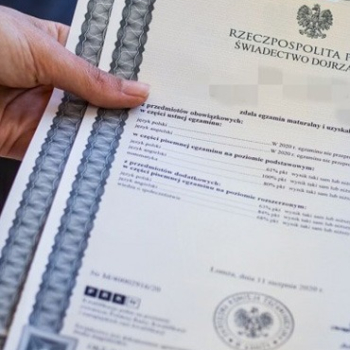 Ogłoszenie - Świadectwo szkolne z wpisem, matura z wpisem ! Oferujemy świadectwo szkoły średniej z wpisem maturę z wpisem Legalna - 800,00 zł