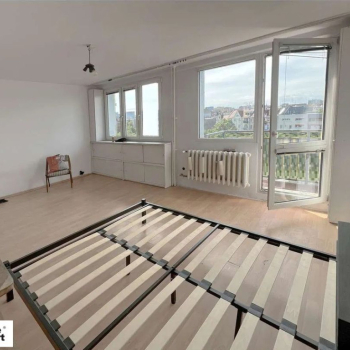Ogłoszenie - 1pok, 26met, Okolice Powstańców Śląskich BALKON/PIWNICA (Wrocław) - Wrocław - 345 000,00 zł