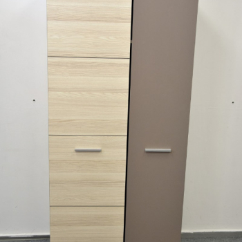 Ogłoszenie - szafa - super stan - 320,00 zł
