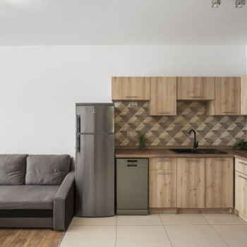 Ogłoszenie - 2pok, 42met, okolice Porajowskiej BALKON/GARAŻ/WINDA (Wrocław)