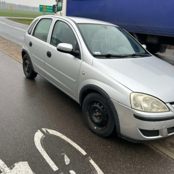 Ogłoszenie - Udział 1/2 - Opel Corsa 1.3 CDTI 2004