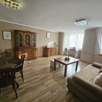 Ogłoszenie - 2pok, 55met, Okolice Jagiellończyka BALKON/PIWNICA/PARKING (Wrocław)