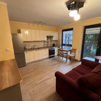Ogłoszenie - 2pok, 35met, Plac Grunwaldzki BALKON/WINDA (Wrocław)