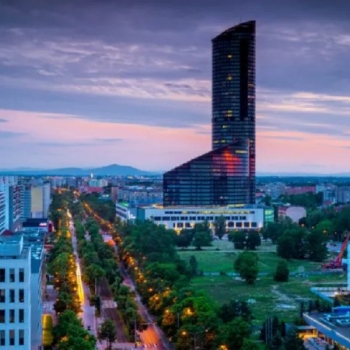 Ogłoszenie - Kawalerka, 19met, Okolice Sky Tower PIWNICA (Wrocław)