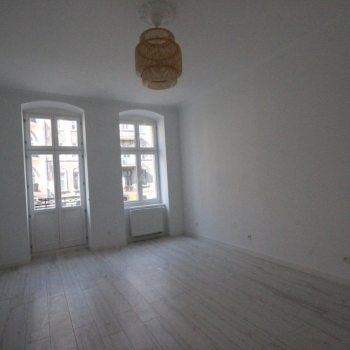 Ogłoszenie - Lokal (72met) okolice Parku Tołpy BALKON/PARKING (Wrocław)