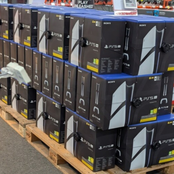 Ogłoszenie - Sony PlayStation PS5 Pro, Sony PlayStation PS5 Slim, Nintendo Switch 2 game consoles