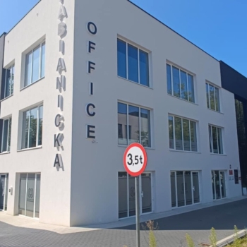 Ogłoszenie - Pabianicka Office - centrum Bełchatowa - lokal 47m2 wolny od zaraz - I piętro - Bełchatów - 2 400,00 zł