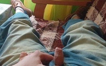 Ogłoszenie - tylko34lat tylko chętne osoby w dżinsach ktoś chętny się położyć na mie lu... - Gliwice