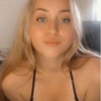 Ogłoszenie - Młoda, duże cycki TANIE Fotki | Filmiki | Sexchat / Bielsko-Biała - Śląskie