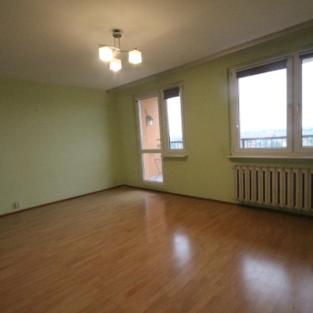 Ogłoszenie - 2pok, 48met, okolice Krynickiej BALKON/PIWNICA/WINDA (Wrocław)