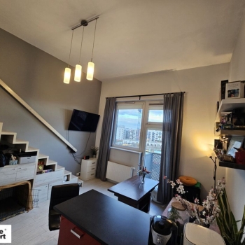 Ogłoszenie - 1pok, 37met, okolice Żiżki ANTRESOLA/BALKON/WINDA (Wrocław)