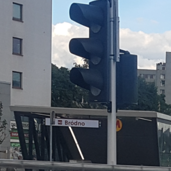 Ogłoszenie - Oferuję pokoj na Warszawskim Bródnie
