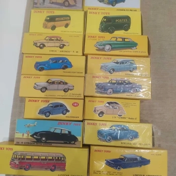 Ogłoszenie - 18 nowych modeli DINKY TOYS reedycja Atlas. Niektóre bardzo rzadkie.