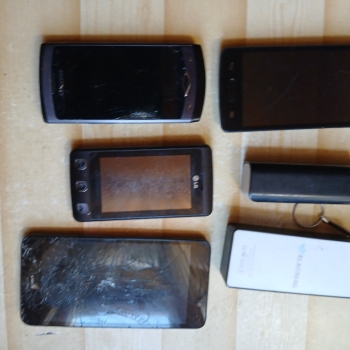 Ogłoszenie - Stare telefony,różne,marki spora ilość