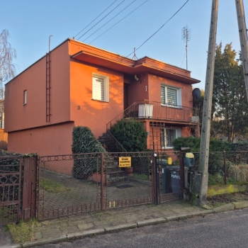 Ogłoszenie - Sprzedam dom w centrum Ślesina