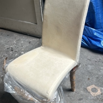 Ogłoszenie - Drzwi krzesła i stoły