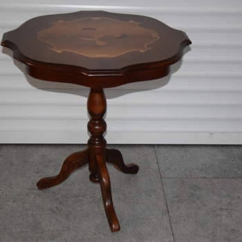 Ogłoszenie - stolik kawowy z intersją - jak nowy