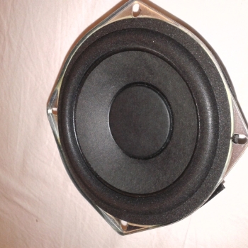 Ogłoszenie - GŁOŚNIK 70 WAT 8 OHM  NISKOTONOWY