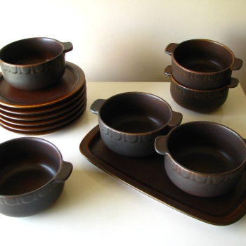 Ogłoszenie - Kamionkowe miseczki z uszkami talerzyki i patera – tacka, na 6 osób