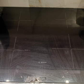 Ogłoszenie - Płyta indukcyjna Bosch pęknięta, sprawna PUE611BB2E