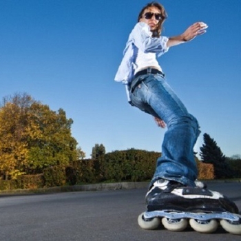 Ogłoszenie - Ksiazka Defendu WK1 Szkola jazdy na Rolkach