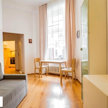 Ogłoszenie - 2pok, 40met, okolice Św. Barbary (Wrocław)