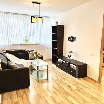 Ogłoszenie - 2pok, 37met, Okolice Sky Tower PARKING (Wrocław) - Wrocław - 475 000,00 zł