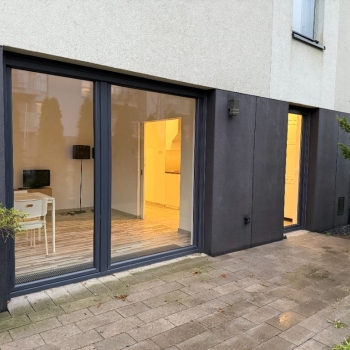 Ogłoszenie - Sprzedam mieszkanie w apartamentowcu.