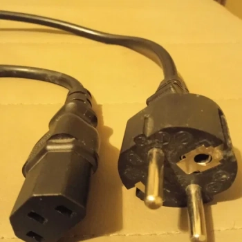 Ogłoszenie - Przewód zasilający komputer ,monitor,drukarkę