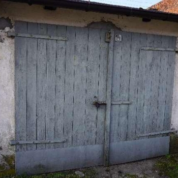 Ogłoszenie - Udział 1/2 w garażu przy al. 23 stycznia z udziałem w drodze