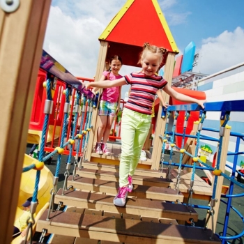 Ogłoszenie - Prodecent placów zabaw z atestem